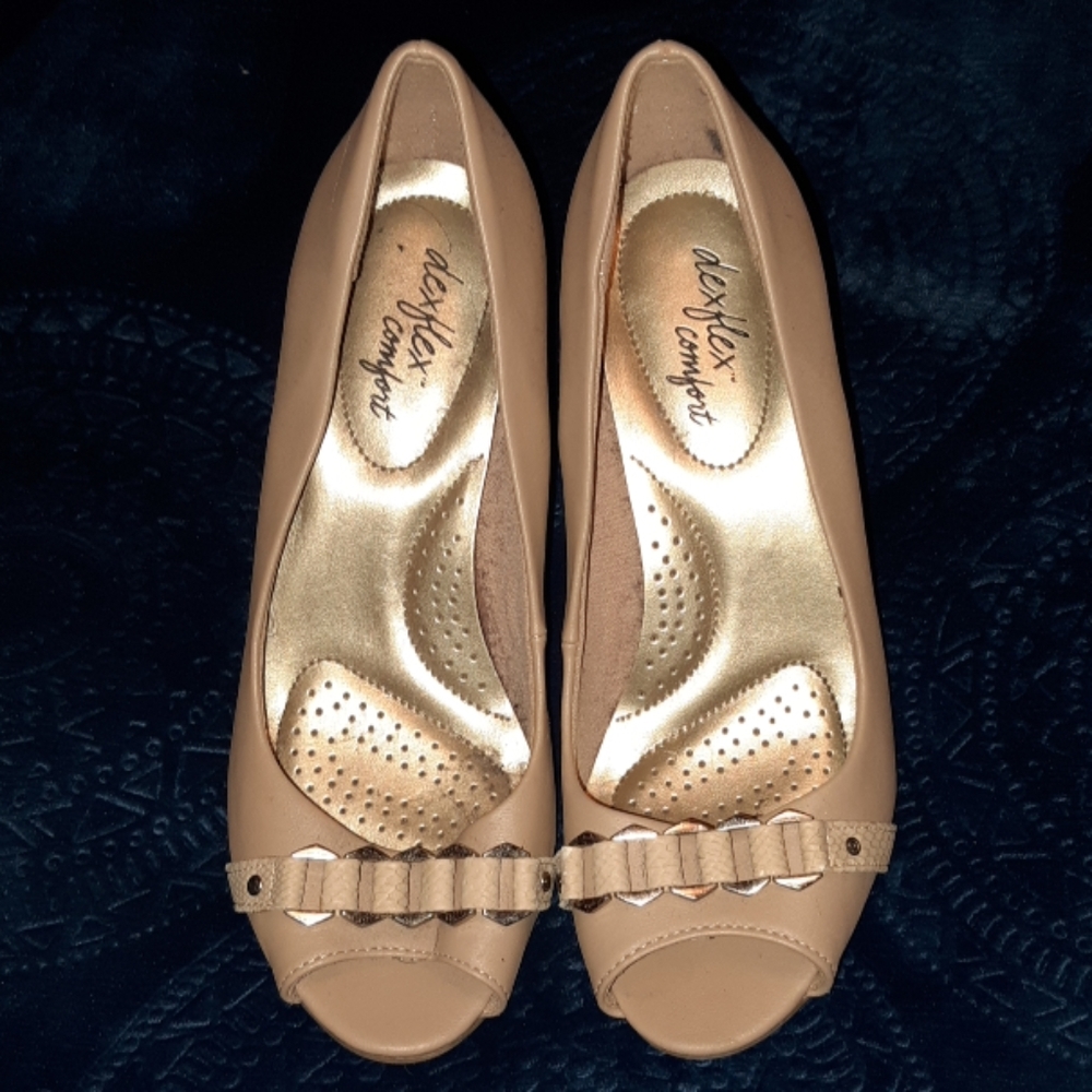 Nude heels